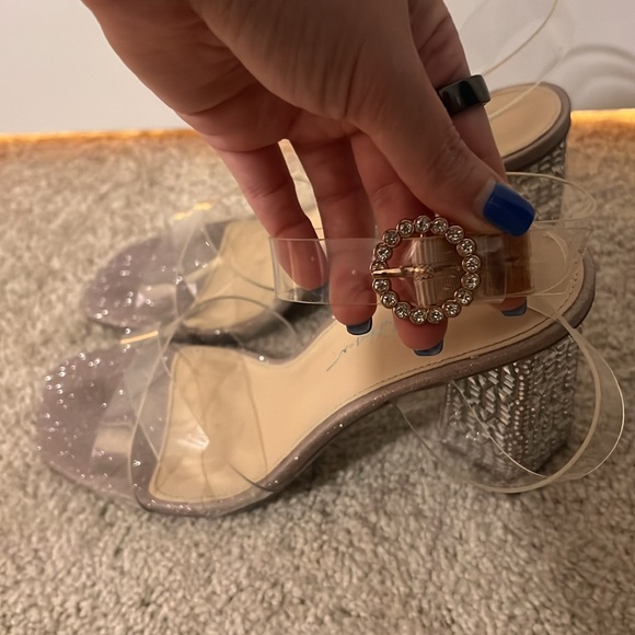 Betsey Johnson Women's Sb-Bell Heeled Sandal. - Picture 3 of 9